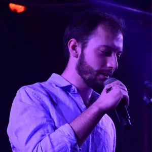 Cours de piano à Paris pour débutants et intermédiaires