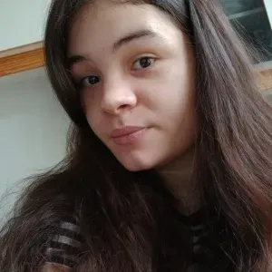 Baby-sitter expérimentée de 3 ans