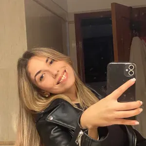 Babysitter com experiência no Seixal 