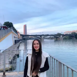 Auxiliar de enfermería con experiencia en cuidado de niños