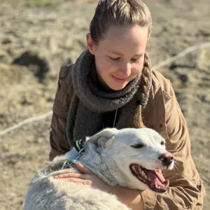 Étudiante véto & ASV — Soins experts et câlins garantis !