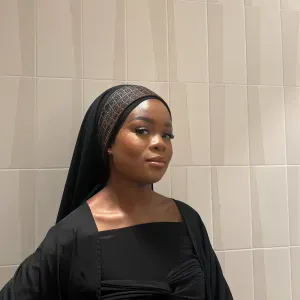 Baby sitter expérimentée disponible