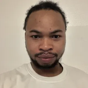 je suis disponible, vous pouvez mes contacter 