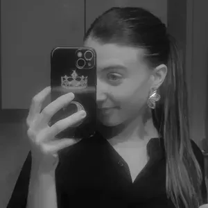 Garde d'enfants à temps et aide ménagère 