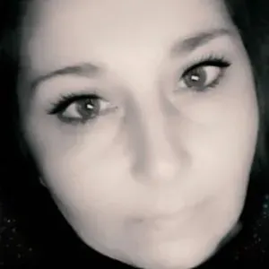 Femme de ménage courpiere repassage nettoyage..