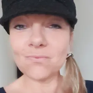 Technicienne de surface qualifier