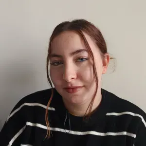 baby-sitter avec quelque année d'expérience 