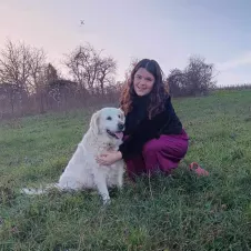 tutrice à l'écoute et patiente