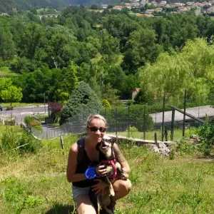 Amoureuse engagée des animaux