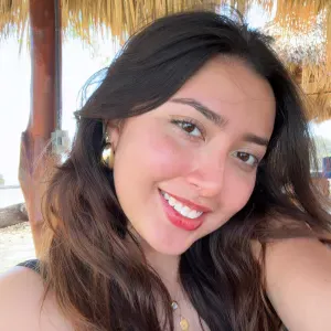 Busco trabajo como niñera