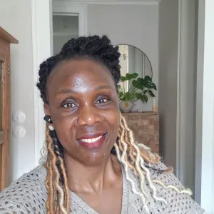 Experienced  in babysitting  and a Nanny looking  for a  job