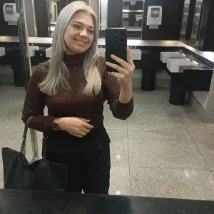 Empregada doméstica saindo do Brazil pra paris