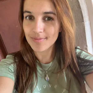 Emprega de limpeza com experiência