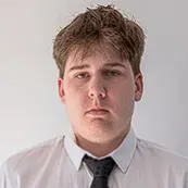 Disponible pour garder vos enfants – futur éducateur motivé