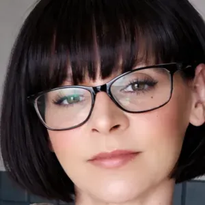 aide a domicile.  ménage. course. aide aux repas. 