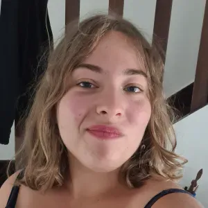 Baby-sitter dynamique et à l'écoute !
