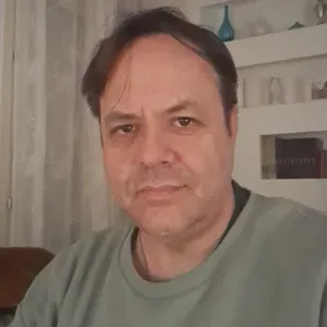 Cerco servizio di pulizia e stiro a Parabiago