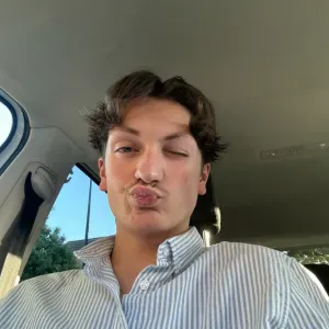 Étudiant propose soutien scolaire et aide aux devoirs