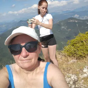 Aide a domicile damme de compagnie aide por les enfants  