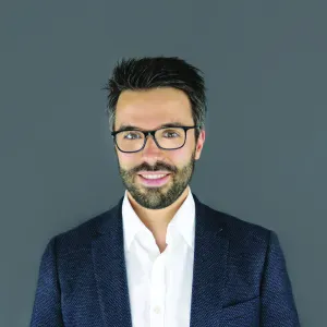 Garde de 2 enfants (9 mois et 3 ans) sorties d'école