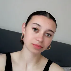 Baby-sitter créative, et sportive et calme