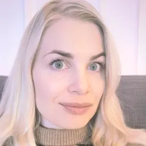 Qualified Babysitter – Weekend Availability London