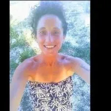 Súper Nanny Trilingüe apasionada de Montessorri 