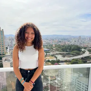 Tutrice (aide pour anglais, coréen, portugais) à Mauléon.