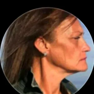 Offesi come assistente all'infanzia ore serali o week end