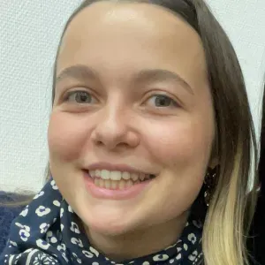 Baby-sitter pour des gardes régulières ou occasionnelles.