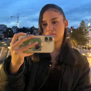 Baby-sitter expérimentée et motivée 