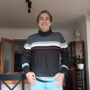 "Cuidador de idosos oferece os seus serviços 