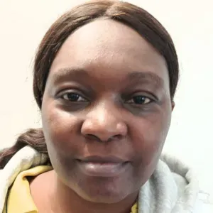 Auxiliaire de vie expérimenté depuis mon pays d'origine