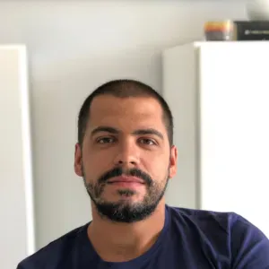 Emprego de petsitter em Guarda