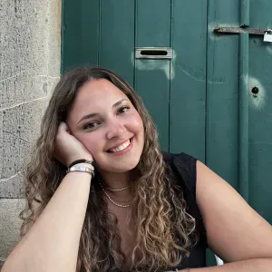 Babysitter zona de Sintra/Amadora 