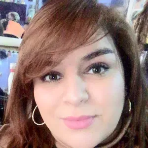 •	Baby-sitter sérieuse et attentionnée