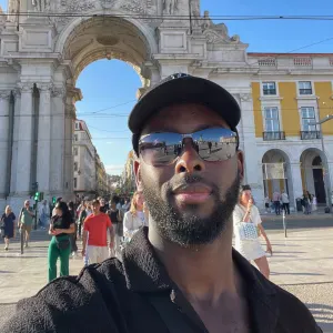 Friendly and Fluent English Tutor in Luxembourg 