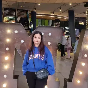 cleaning or house keeping job please help me 