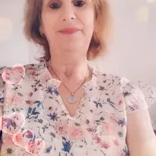 Je suis disponible et j'adore les animaux 