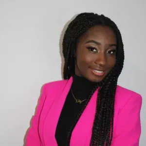 Baby sitter formée par une assistante maternelle 