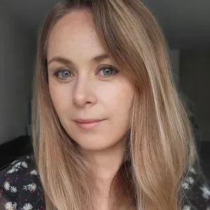 Jenni Pet-sitter  bienveillante et engagée 