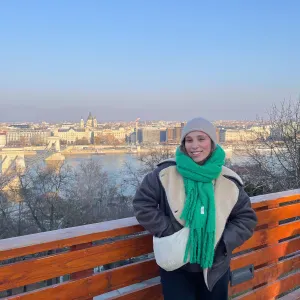 Cuidadora dos pequeninos