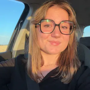 Baby-sitter sérieuse et dynamique de 20 ans