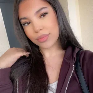 Baby-sitter expérimenté à Bourges 