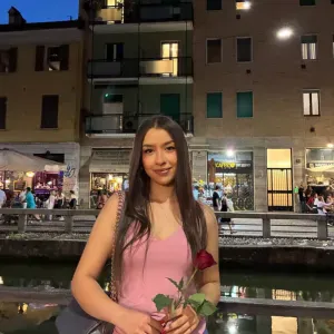 Cerco dog sitter Milano o dintroni.