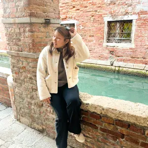 I have expirienced baby sitting and i have some references 