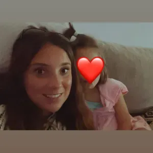 Niñera responsable y cercana con experiencia