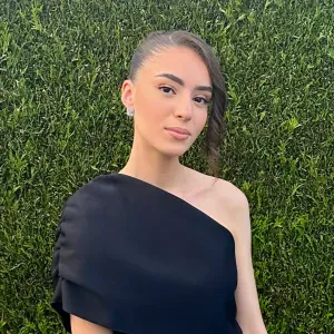 Étudiante sérieuse, propose garde d'enfants