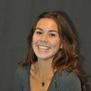 Etudiante en droit volontaire pour l'aide aux devoirs