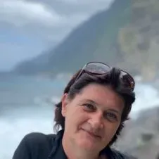 Cerco lavoro pulizia / badante